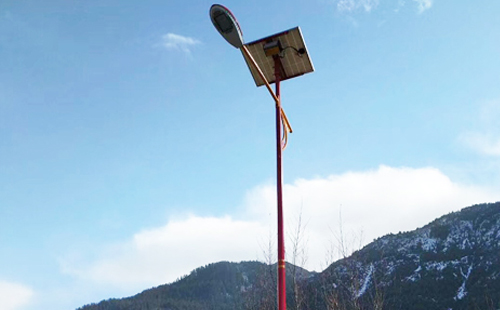 如何选择高质量的民乐太阳能路灯材料：全方位指南